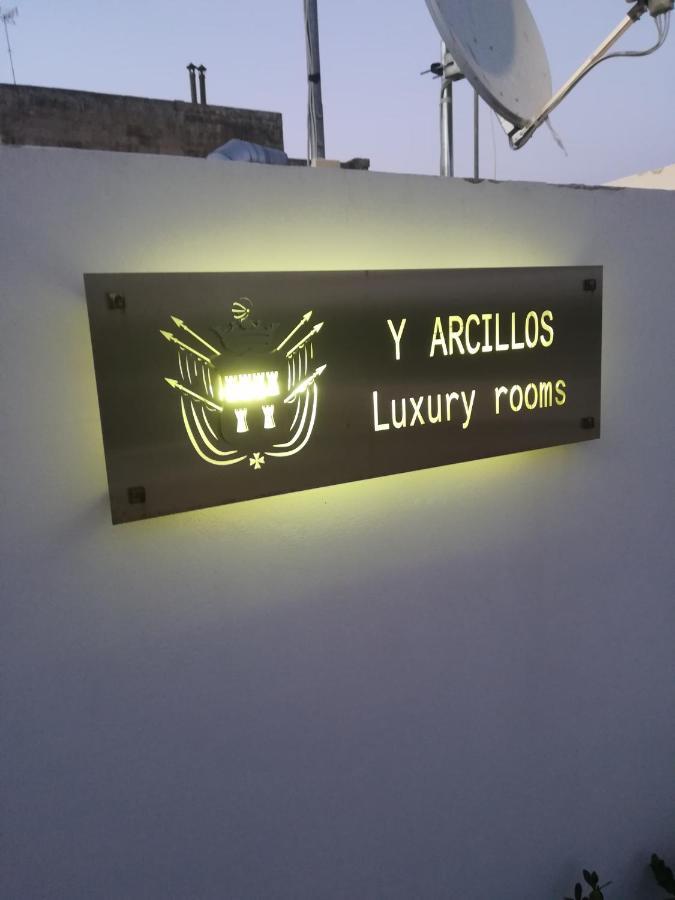 Y Arcillos Luxury Rooms Cin Ito75O35B4Ooo468O2 Лечче Екстер'єр фото